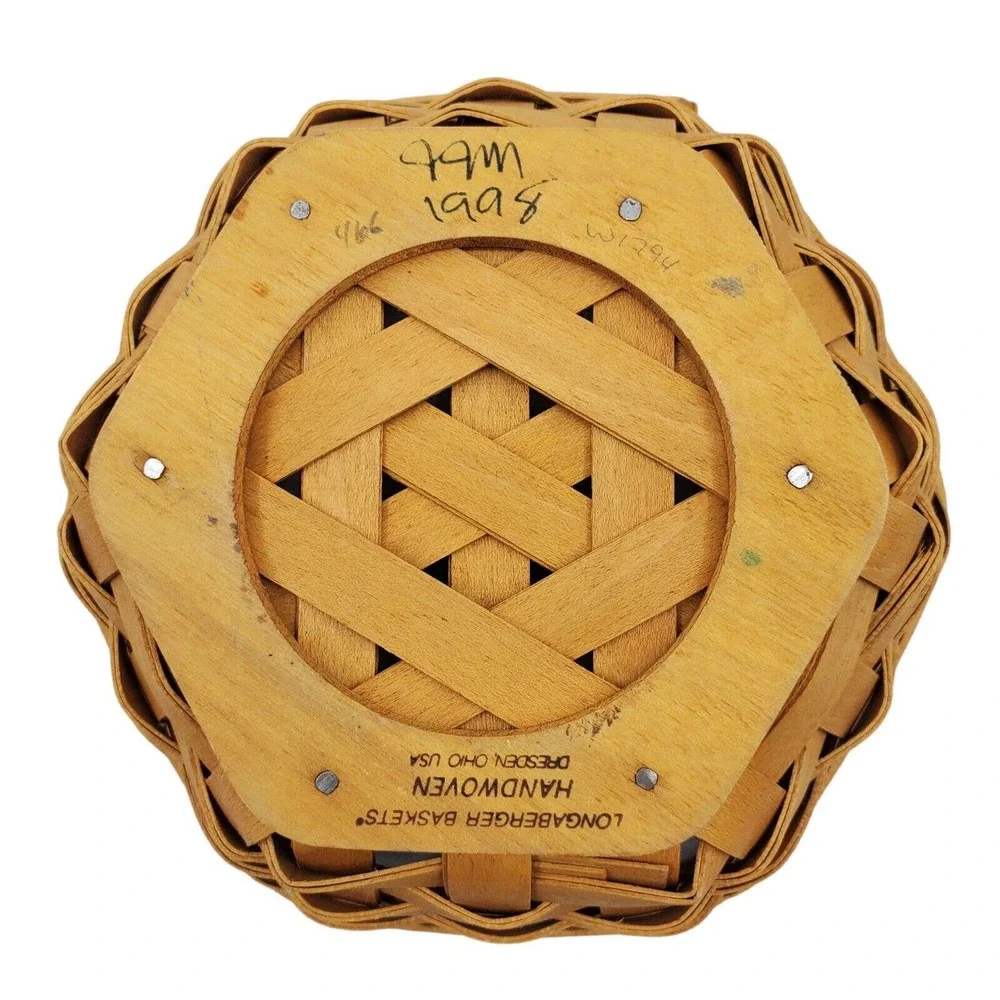 Longaberger 2004 Hexagonal Basket with Liner